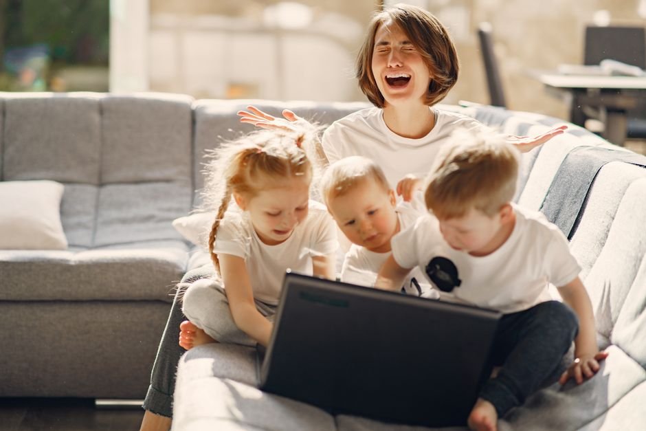 How Family Stress Levels Can Affect Oral Habits