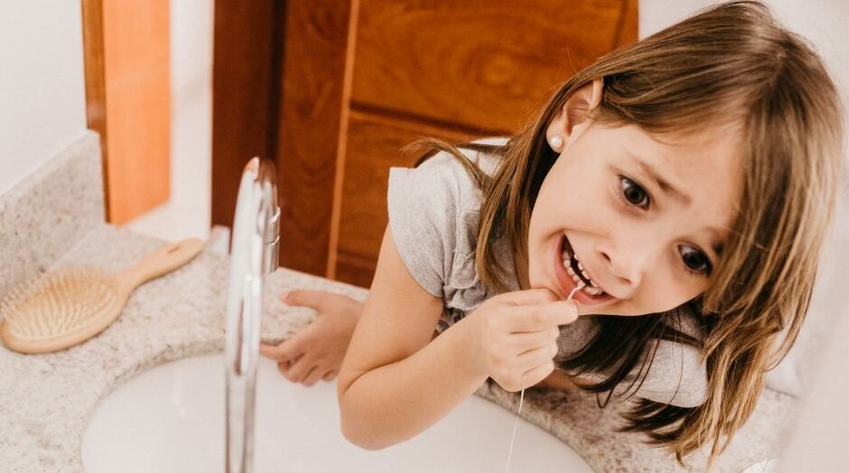 When Children Should Start Flossing